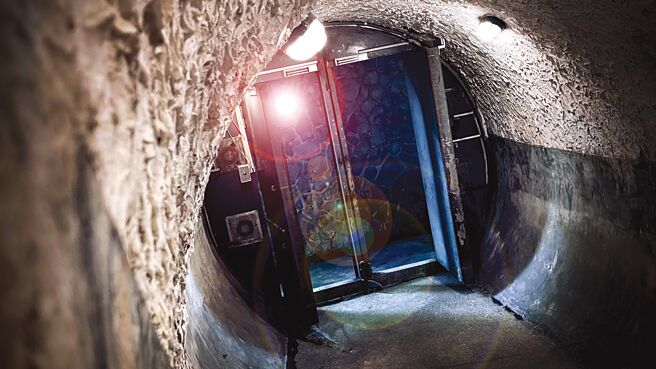 圆山大饭店开启西密道第二道门，供各界一探究竟。图／圆山大饭店提供