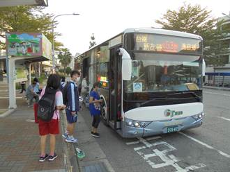助高雄濱海居民通勤 這路線公車增加班次助行