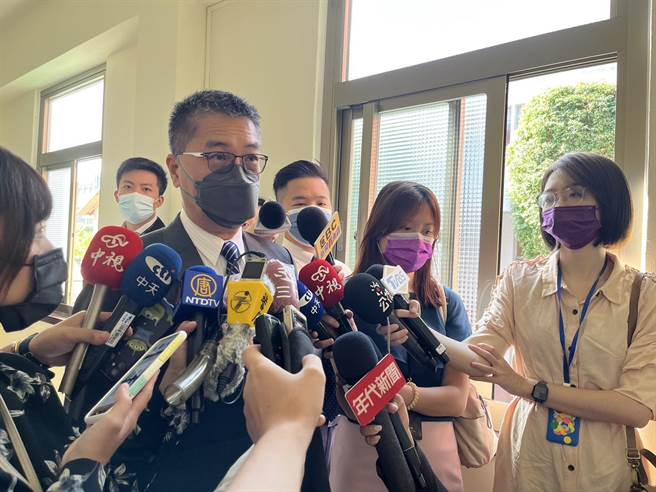 徐国勇强调，房地产稳定是非常重要的，是我们经济的一环，所以对炒作绝对不遗余力的来取缔。（叶家玮摄）