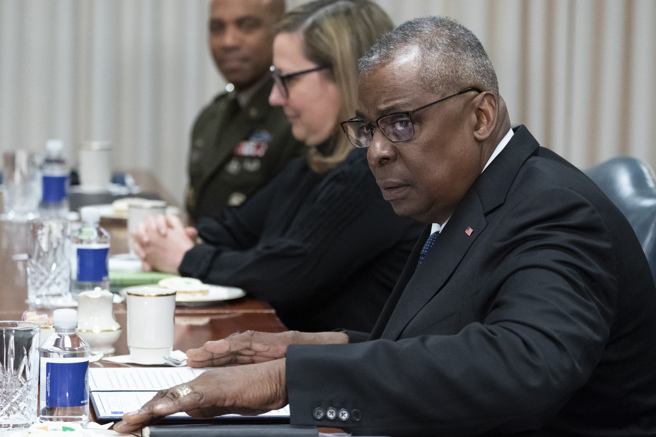 美国国防部长奥斯汀表示，他不认为解放军会立即攻台。（图／美联社）