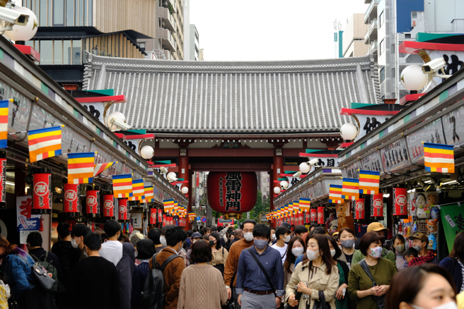 日本旅遊達人、前台大感染科醫師林氏璧表示，暑假在日本待了40天，發現日本到處都有酒精可用、口罩覆蓋率超高。（達志提供）