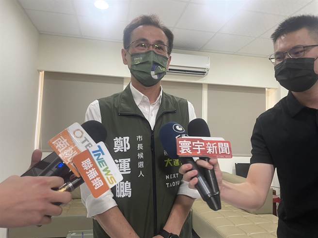 鄭運鵬誇鄭文燦是天才兒童，批評參選人為選舉指控抄襲是離譜主題。(呂筱蟬攝)