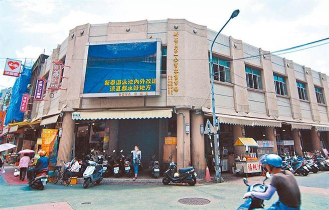 新北市市场处统计，新庄第一公有零售市场10月招租率高达97％，显见摊商认为营业上并未受庙街没落而受到影响。（新北市市场处提供）