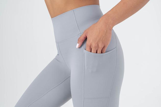 结合口袋设计亦提升了便利性。