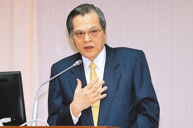 现任国安局长陈明通在7月初以公款赴泰国湄南河观光参访，时机正好是林智坚论文案爆发之际，引起在野党质疑出国避风头，神隐多日的陈明通本周受邀于10月6日出席外交国防委员会做业务报告并备质询，在野党磨刀霍霍，将围攻论文案。（本报资料照片）