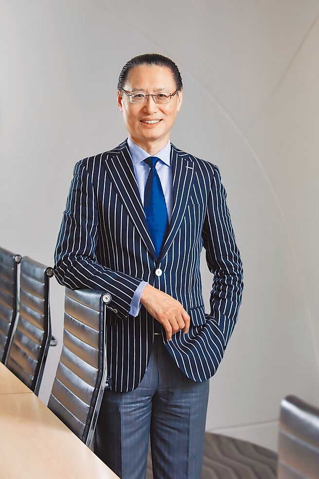 合库人寿总经理蓝年绅建议民眾买房时要投保房贷寿险，为自己的房子添保障。（图／合库人寿提供）