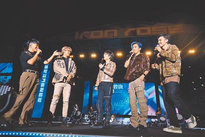 五堅情參與「桃園鐵玫瑰音樂節」演出。（新視紀整合行銷提供）