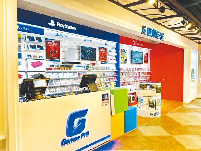 大江购物中心在今年周年庆前推出了全新动漫电玩区新柜进驻，更拥有桃竹苗地区唯一的日系主题游戏概念店SEGA。（大江购物中心提供）