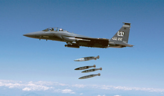 韓國不忍了！F-15戰機投放2枚精準炸彈 回敬北韓飛彈試射
