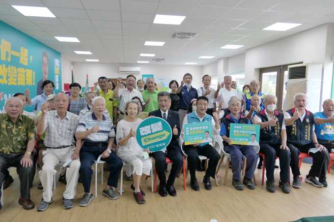 民进党苗栗县长候选人徐定祯提出发重阳敬老金2000元的政见，要当最照顾长辈的县长。（图／翻摄自徐定祯脸书）