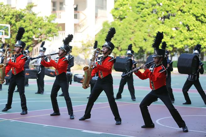 晓明女中管乐团将与中部300多名学子的街舞演出合作，在今年国庆大会演出「跳出团结力，舞出新视界」节目。（晓明女中提供／陈淑芬台中传真）