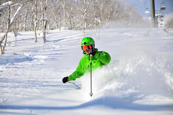 全包式度假村連鎖品牌「Club Med」搶攻年底赴日滑雪商機，攜手星宇航空推出精品等級的聯名滑雪行程。（Club Med提供）
