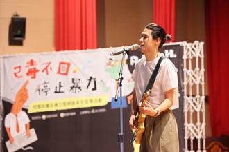 桃青年局邀藝人、專業講師入校宣導反毒反暴力 迴響熱烈