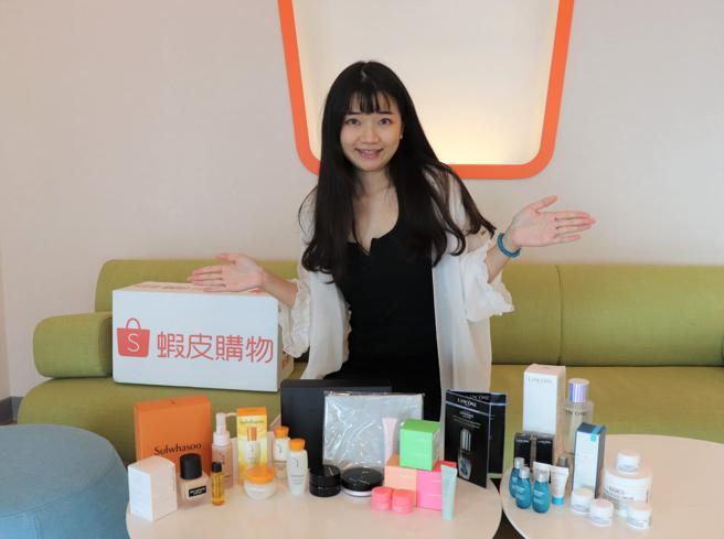 虾皮购物「10.10品牌周年庆」首度携手义大世界，进站领免运玩宝箱游戏就抽1年免费畅玩。（虾皮购物提供）
