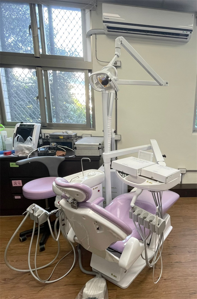 财团法人第一商业银行文教基金会斥资150万元，採购现代化牙科医疗设备协助花莲瑞穗牙科社区医疗站汰换老旧设备，将医疗站升级为2.0版本，改善偏乡医疗环境，让在地居民获得妥善照护。 （花莲县牙医师公会提供／罗亦晽花莲传真）