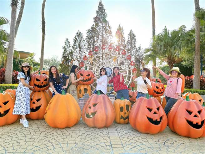 丽宝乐园双十连假推出多项优惠，只要万圣装扮，可享优惠价入园。（丽宝乐园度假区提供／陈淑娥台中传真）