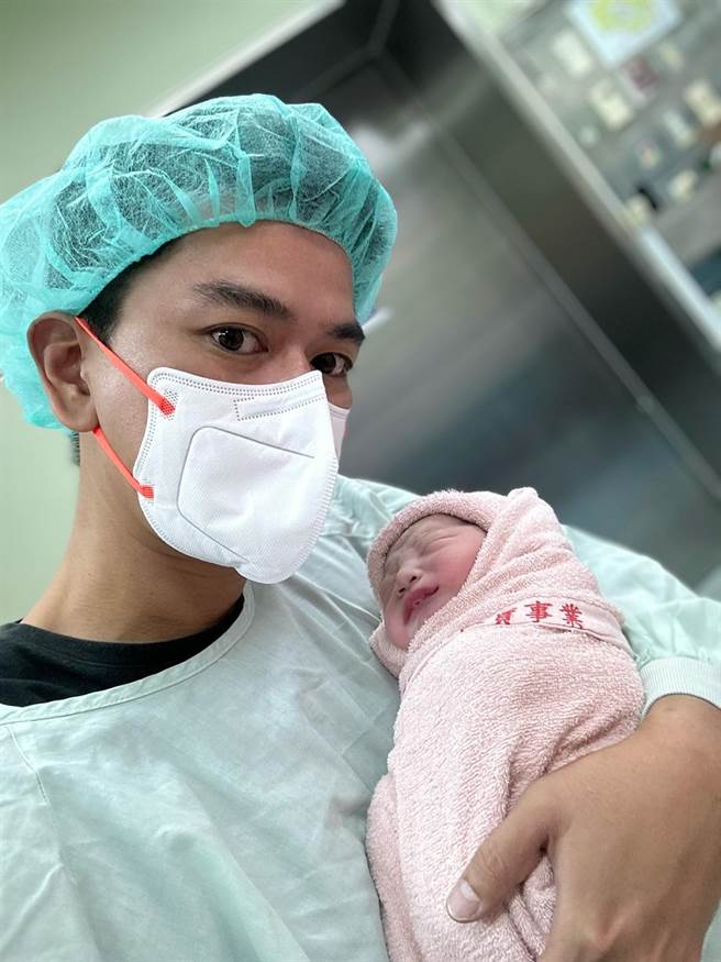 潘逸安喜迎2宝「小糯米」。（艾迪升传播提供）