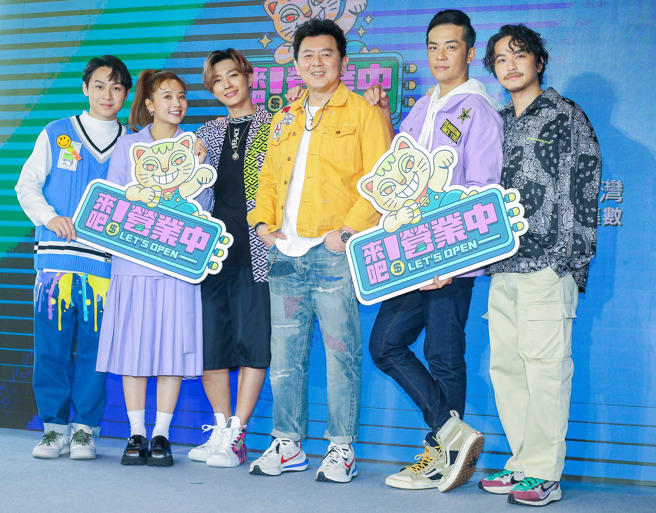 《来吧！营业中》第一季开播后话题不断屡创佳绩。（粘耿豪摄）