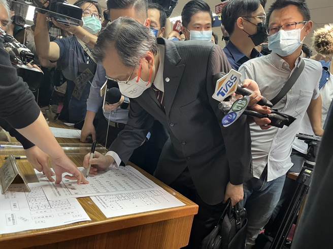 陈明通说，美国在川普政府时期就开始发展「乾净网路」，现在就可看出乾净网路的重要性。（叶家玮摄）