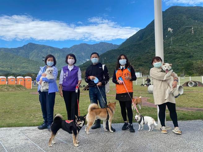 花莲县通过动保自治条例，保障动物生命及维护民眾相关权益都有帮助（摘自张美慧脸书）