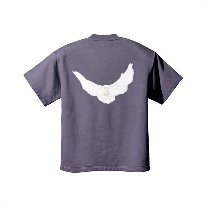 YZYGAP CROP DOVE FLEECE TEE，6100元。（GAP提供）