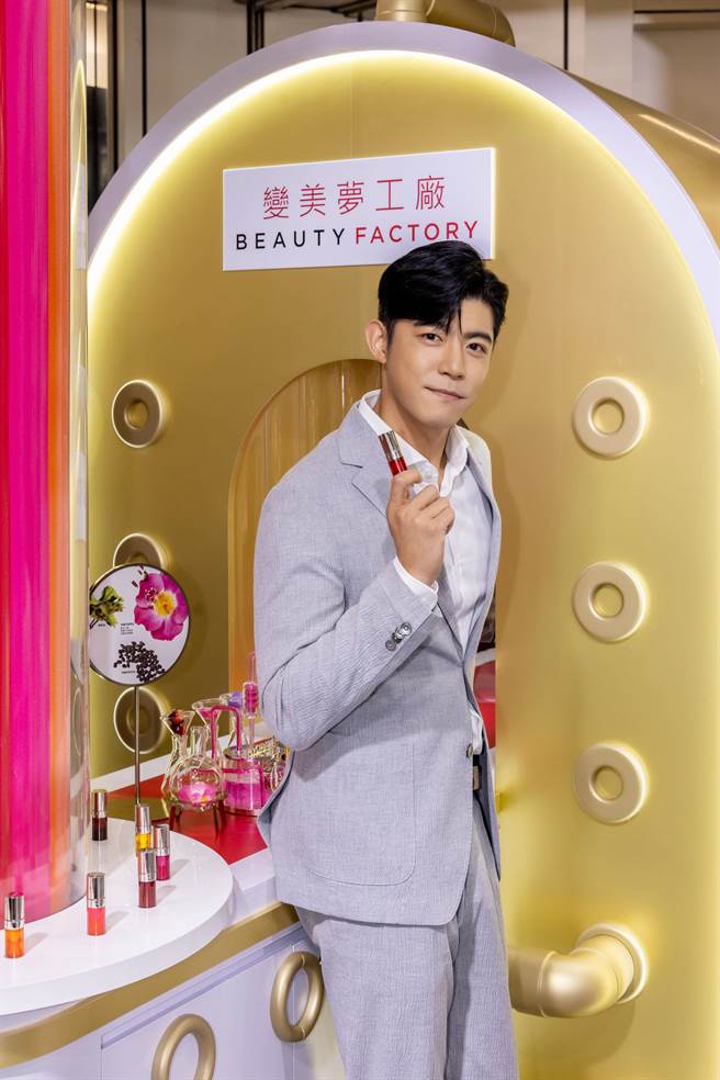王柏杰出席美妆品牌活动。（克兰诗提供）
