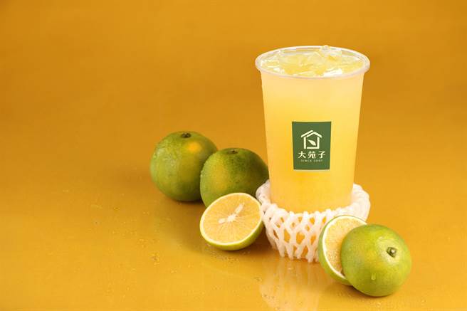 台湾鲜榨柳丁绿，大杯70元。（大苑子提供）