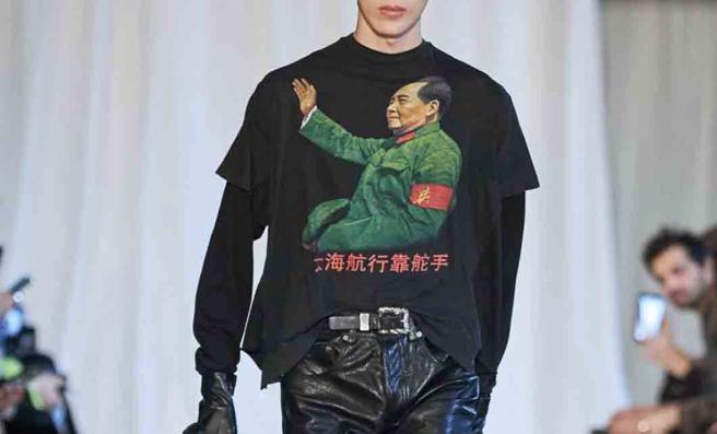 Enfants Riches Déprimés 2023春夏系列主打單品驚見毛澤東肖像。（摘自品牌 IG）