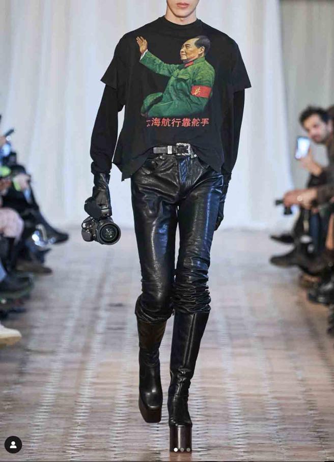 Enfants Riches Déprimés 2023春夏系列主打單品驚見毛澤東肖像。（摘自品牌 IG）