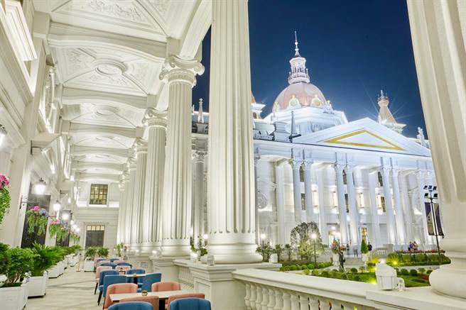 知名美容品牌佐登妮丝观光城堡斥资30亿在嘉义县大林镇大埔美产业园区打造全台最大欧式城堡「佐登妮丝城堡」。（嘉义县政府提供∕吕妍庭嘉义传真）