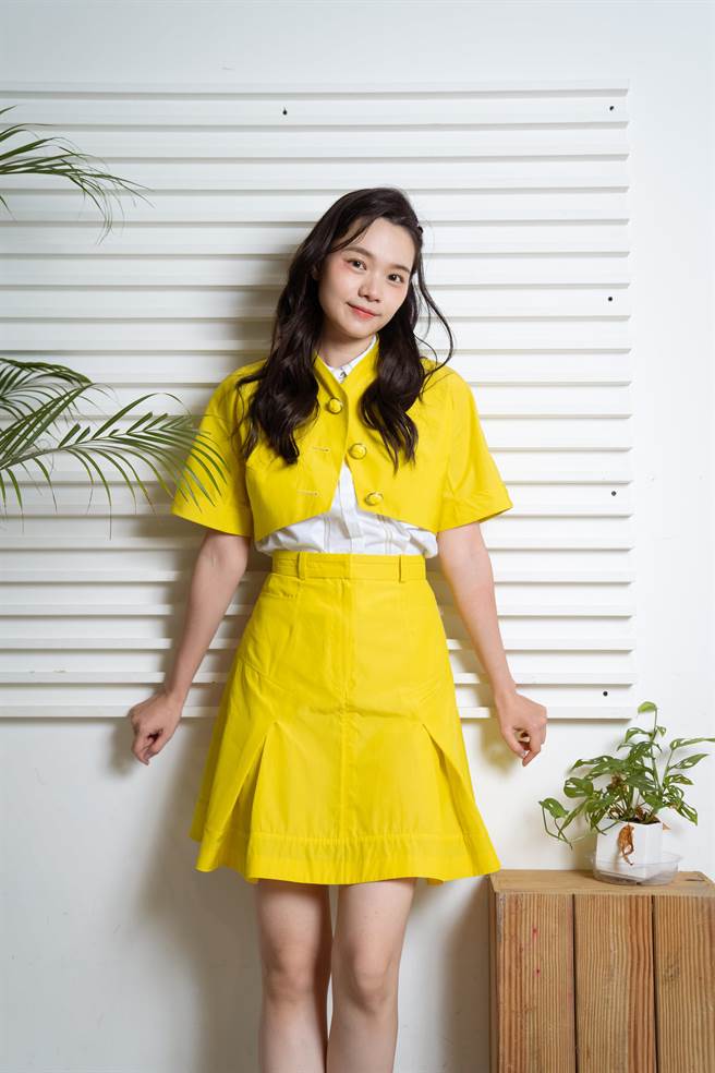 王真琳首度入围金钟奖，今接受访问。（青春期影视娱乐提供）