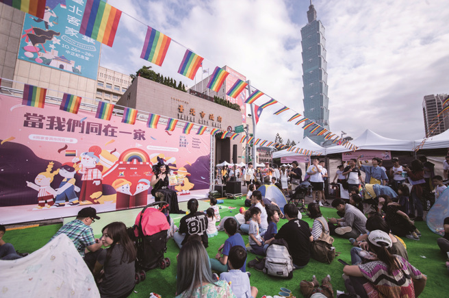 台北作为同志友善之都，线上、线下都有丰富的同志议题相关活动，也为同志Podcast节目发展提供了丰沃的土壤。(图/台湾同志家庭权益促进会)