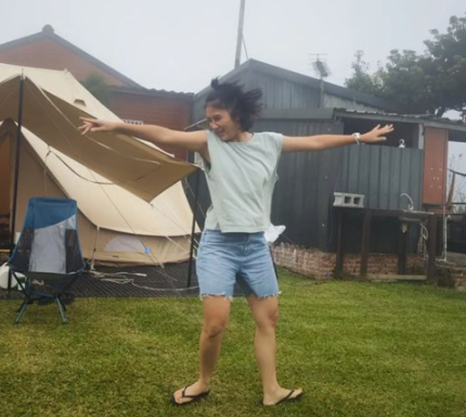 威廉晒出妻子「天外飞仙」照，被要求要公开道歉。（图／翻摄自威廉IG@liaowilliam）