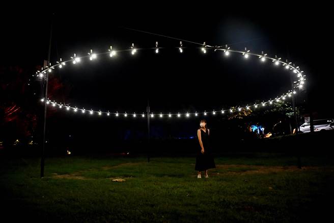 台东县府在知本地区首次举办「台东光祭」，期盼带动观光人潮。（庄哲权摄）