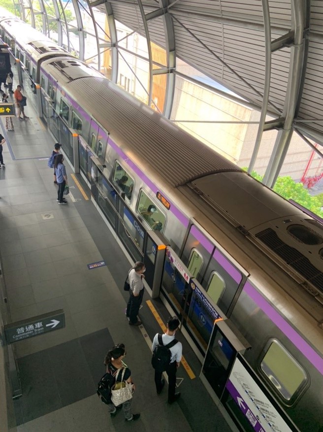 新北环状线Y20站转乘桃园捷运至机场享8折票价优惠。(图/桃园捷运公司提供)