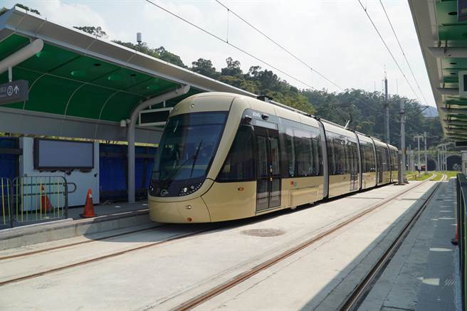 對於新北市民進黨團7日批標案夾帶輿情觀測，質疑成為輔選資源，捷運局表示，該標案在9月13日決標，並依標規所示決標次日起30個工作天(即26日)內，廠商須提交工作計劃書經機關審核後才能執行契約，但目前廠商尚未送局審查，因此此契約與選舉日程毫無關聯性。(新北市捷運局提供)