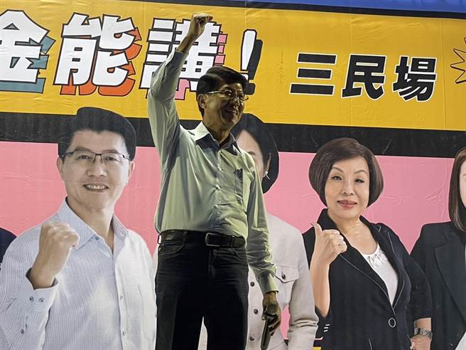 国民党高雄市长参选人柯志恩将于7日晚间在三凤宫举办首场庙口开讲活动，此次找来台南市长参选人谢龙介助讲。（洪浩轩摄）