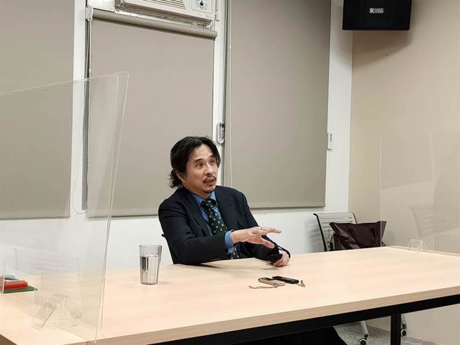 台大电机系教授叶丙成。(李侑珊摄)