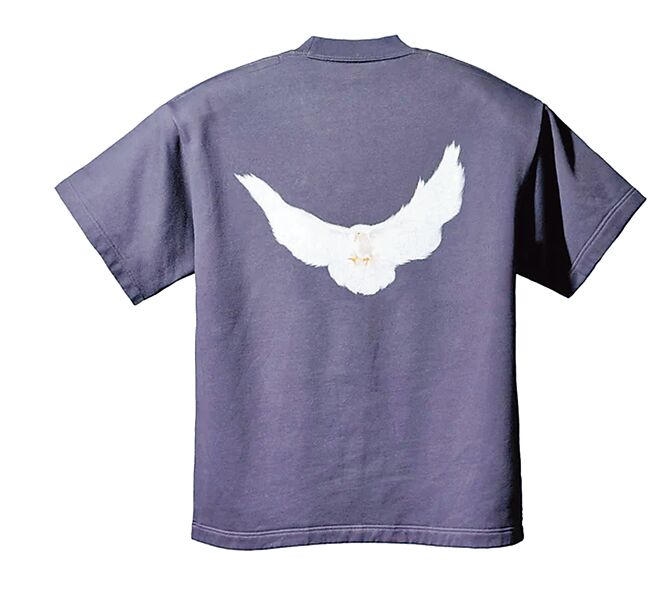 YZYGAP CROP DOVE FLEECE TEE，6100元。（GAP提供）