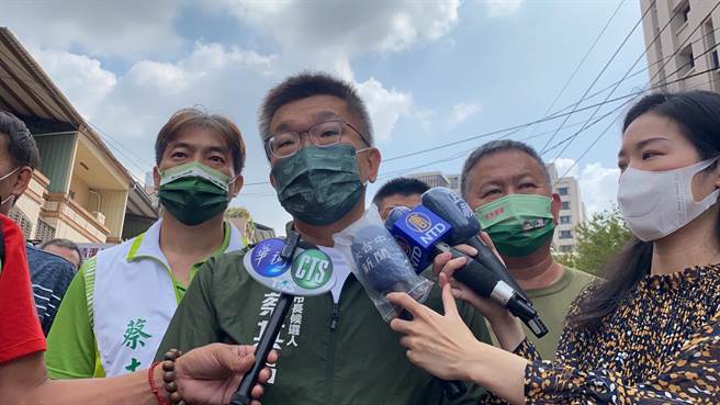 蔡其昌对马斯克提出台湾特区说，做出回应。（冯惠宜摄）