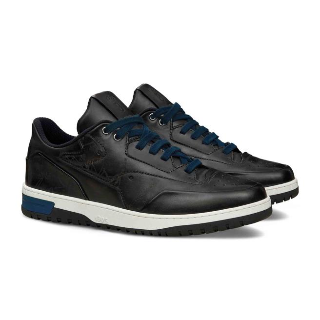 Berluti Playoff 黑色低筒運動鞋，6萬9000元。（Berluti提供）