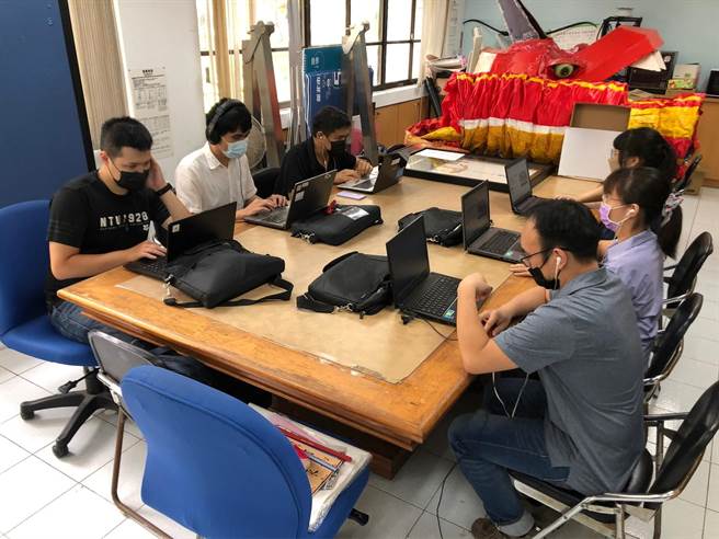 新北市首度办理普通型高级中等学校数理及资讯学科能力竞赛培训教师培力线上工作坊。（新北市教育局提供）