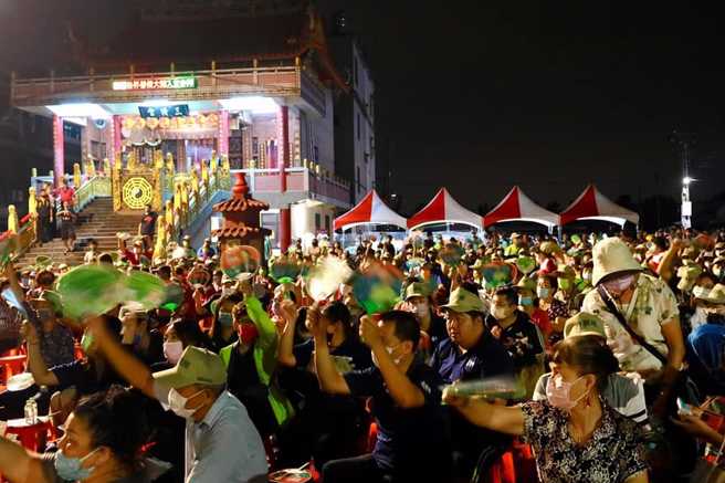 周春米感谢乡亲给予屏东队的支持与信任。(取自周春米脸书)