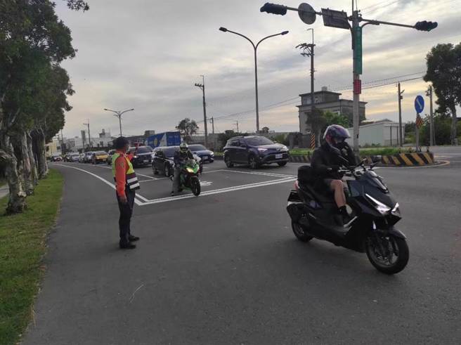 國慶連假部分省道容易塞車。(公路總局提供)
