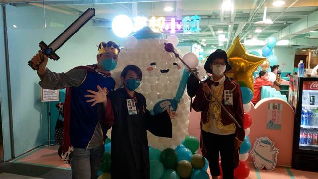 民眾黨立委蔡壁如、邱臣遠今舉辦民眾公益嘉年華活動（邱新博攝）