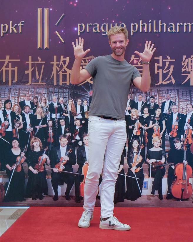 钢琴家安德鲁．冯．欧延（Andrew Von Oeyen）首次来台，对于台湾有很多好奇。（宽宏艺术提供）