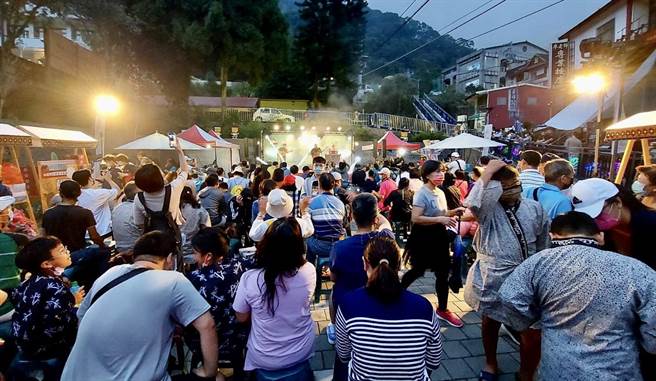 东埔温泉季开幕日，精彩表演节目好戏连台。（信义乡公所提供／廖志晃南投传真）