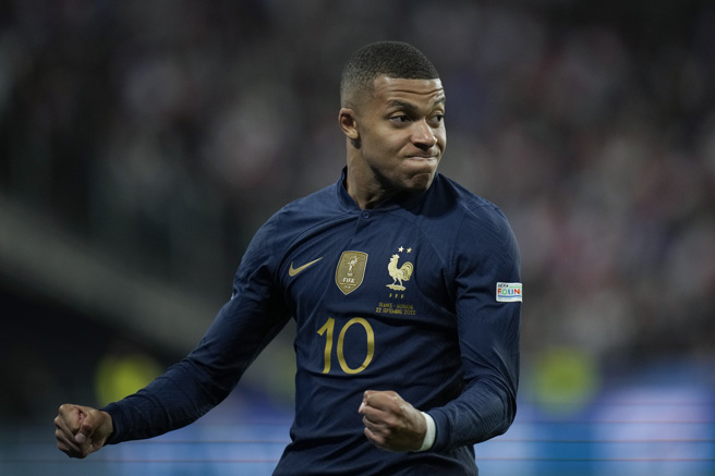 姆巴佩(Kylian Mbappe)今年替法國出賽6場踢進4球，仍保持絕佳進球效率。(美聯社)