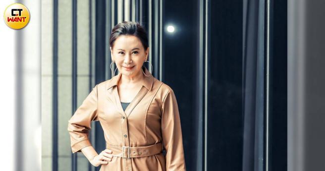 长期以来，陈亚兰一直背负着要保留歌仔戏这个台湾文化的重责大任，给自己极大压力。（图／侯世骏摄）