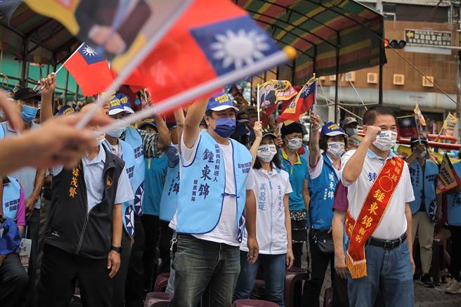 苗栗縣長參選人鍾東錦9日一連舉辦公館鄉與銅鑼鄉競選總部成立大會。（鍾東錦競選團隊提供／李京昇苗栗傳真）